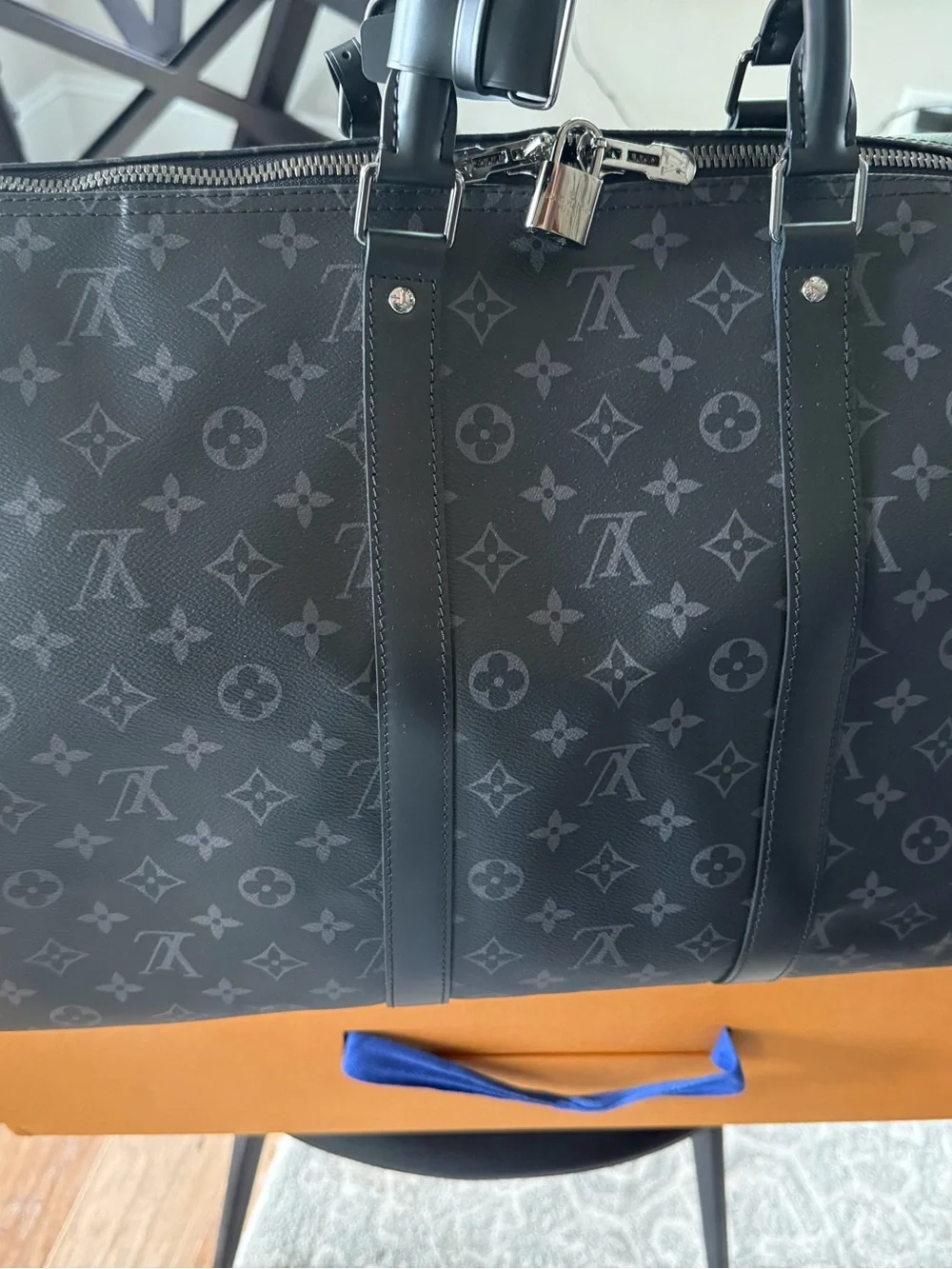Louis Vuitton KEEPALL BANDOULIÈRE 55 MONOGRAM ECLIPSE REVERSE